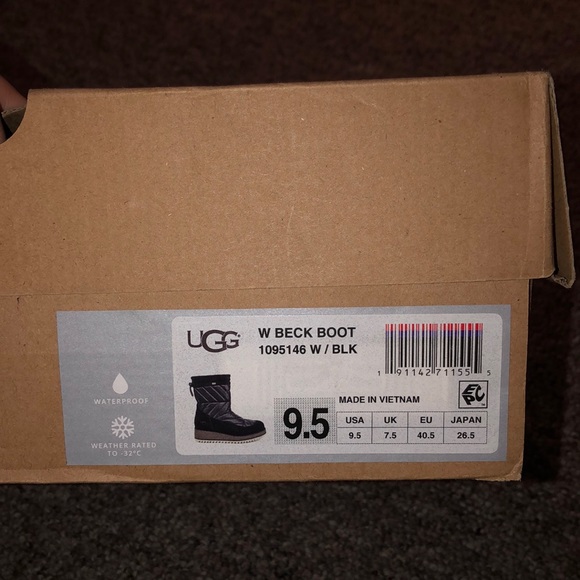 Ugg Non-Slip Snow Boots - Picture 9 of 9